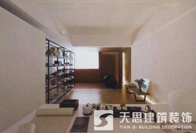 <a href=http://www.qclox.cn/ target=_blank class=infotextkey>合肥辦公室裝修</a>側(cè)面書架